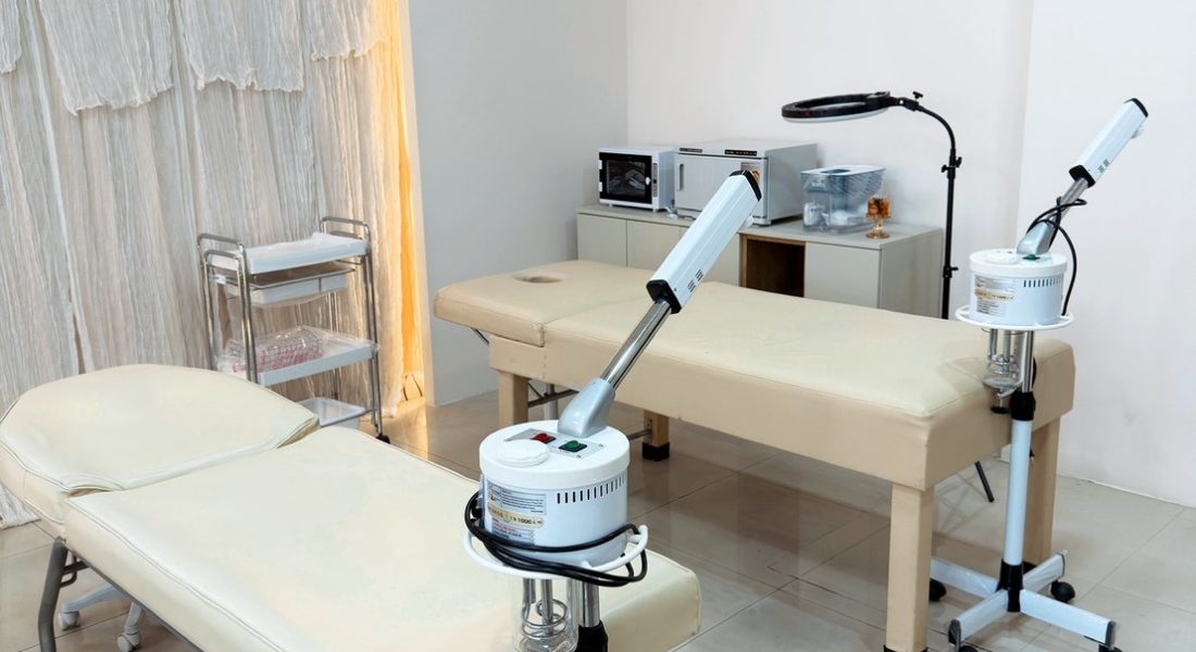 line album 官網 251209 6